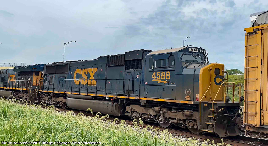 CSX 4588